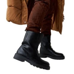 Czarne ocieplane botki z suwakiem Oakdale. Czarne botki damskie na zimę, bez wzorów, z materiału, eleganckie, z okrągłym noskiem, za kostkę, bez obcasa, bez zapięcia. Za 101.26 zł.