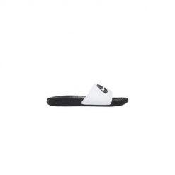Klapki męskie Nike Benassi Jdi. Białe klapki męskie Nike, bez wzorów, z materiału, bez zapięcia. Za 222.00 zł.