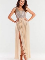 Sukienka Model A486 Beige - awama. Brązowe sukienki damskie Awama, na wesele, l, z aplikacjami, z elastanu, eleganckie, bez kołnierzyka, plus size, bez ramiączek, maxi. Za 610.80 zł.