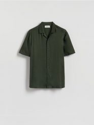 Koszula regular fit z wiskozy - zielony. Zielone koszule męskie Reserved, l, bez wzorów, z wiskozy, bez kołnierzyka, bez ramiączek. Za 139.99 zł.