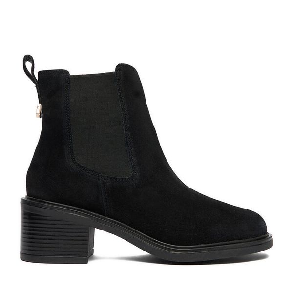 Sztyblety Lasocki. Czarne botki damskie Lasocki, bez wzorów, bez obcasa, na słupku, bez zapięcia. Za 199.99 zł.