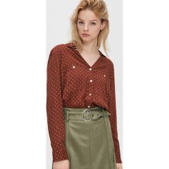 Wiskozowa koszula - Brązowy. Brązowe koszule damskie Cropp, l, bez wzorów, z wiskozy, bez kołnierzyka, bez ramiączek. Za 59.99 zł.