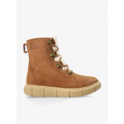 Buty zimowe damskie Sorel Explorer III Joan Cozy WP. Brązowe obuwie trekkingowe damskie Sorel, bez zapięcia. Za 471.99 zł.