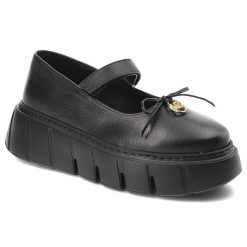 Czarne Półbuty Karino Eleganckie Obuwie Damskie. Czarne półbuty damskie Karino, bez wzorów, z jeansu, eleganckie, bez obcasa, bez zapięcia. Za 469.00 zł.