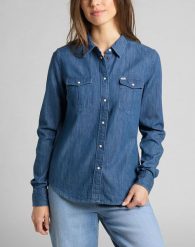 LEE REGULAR WESTERN DAMSKA KOSZULA JEANSOWA SHIR PISCINE L45SZSQE 112110498. Koszule damskie Lee, l, bez wzorów, z jeansu, bez kołnierzyka, bez ramiączek. Za 159.99 zł.