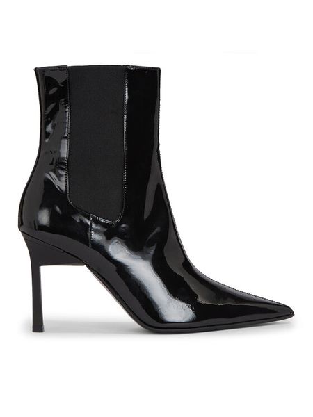 Calvin Klein Botki Geo Stiletto Chelsea Boot 90-Pat HW0HW01809 Czarny. Czarne botki damskie Calvin Klein, bez wzorów, ze skóry, bez obcasa, na szpilce, bez zapięcia. Za 1,099.00 zł.
