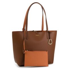 Torebka LAUREN RALPH LAUREN. Brązowe shopperki damskie Lauren Ralph Lauren, bez wzorów, bez dodatków. Za 599.99 zł.