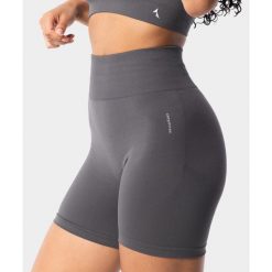 Szorty bezszwowe sportowe damskie Carpatree Simply Seamless. Szare obuwie sportowe damskie Carpatree, bez wzorów, z materiału, bez zapięcia, na fitness i siłownię. Za 159.99 zł.