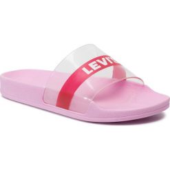 Klapki LEVI'S - 230668-794-82 Regular Pink. Czerwone klapki damskie Levi's®, bez wzorów, z tworzywa sztucznego, bez obcasa, bez zapięcia. Za 109.00 zł.