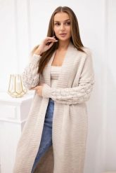 Sweter z bąbelkami na rękawie beżowy. Brązowe swetry nierozpinane damskie KESI, l, bez wzorów, z wełny, eleganckie, bez kołnierzyka, plus size, bez ramiączek. Za 198.65 zł.