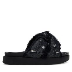 Klapki Inuikii. Czarne klapki damskie Inuikii, bez wzorów, z jeansu, bez obcasa, bez zapięcia. Za 549.99 zł.
