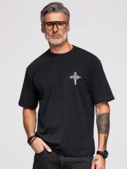 Męska koszulka loose fit z aplikację krzyża ze srebrnych kamieni - czarna V1 - Rozmiar: M. Czarne t-shirty męskie Ombre Clothing, m, z aplikacjami, z bawełny, bez kołnierzyka, bez ramiączek. Za 249.99 zł.