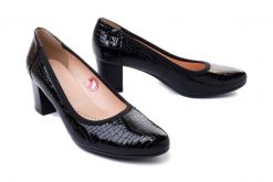 BIOECO BY ARKA 5175 czarny, czółenka damskie. Czarne czółenka damskie Bioeco by Arka, bez wzorów, ze skóry, bez obcasa, na obcasie, bez zapięcia. Za 182.94 zł.