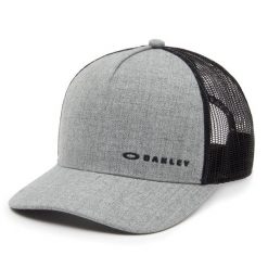 Czapka Oakley. Białe czapki męskie Oakley, bez wzorów. Za 157.00 zł.