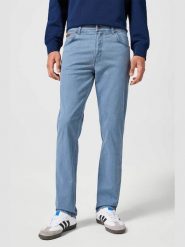 WRANGLER MĘSKIE SPODNIE MATERIAŁOWE TEXAS SLIM GRISAILLE 112356809 W12S017443. Niebieskie spodnie materiałowe męskie Wrangler, bez wzorów, z bawełny, z obniżonym stanem. W wyprzedaży za 99.99 zł.