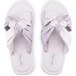 Klapki basenowe damskie Flip Flop Fauna Chess. Fioletowe klapki damskie Flip Flop, bez wzorów, sportowe, bez obcasa, bez zapięcia. W wyprzedaży za 109.00 zł.