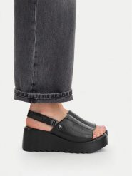 G-Star Raw Sandały CEO-WI16-14944-01 Czarny. Czarne sandały damskie G-Star, bez wzorów, ze skóry, bez obcasa, na koturnie, bez zapięcia. Za 259.99 zł.