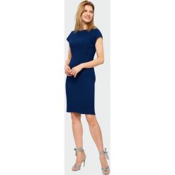 Elegancka sukienka. Sukienki damskie Greenpoint, bez wzorów, z elastanu, eleganckie, bez kołnierzyka, bez ramiączek. Za 59.99 zł.