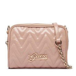 Torebka Guess. Czerwone listonoszki damskie Guess, z aplikacjami, bez dodatków. Za 234.99 zł.