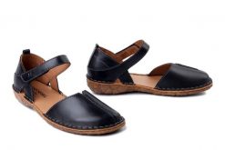 JOSEF SEIBEL 79542 476 100 Rosalie 42 schwarz, sandały damskie. Czarne sandały damskie Josef Seibel, bez wzorów, ze skóry, bez obcasa, bez zapięcia. Za 263.42 zł.