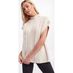 Sweter wełniany JOOP!. Swetry nierozpinane damskie JOOP!, bez wzorów, z wełny, bez kołnierzyka, bez ramiączek. W wyprzedaży za 528.57 zł.