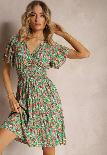 Zielona Kwiecista Sukienka z Wiskozy z Trójkątnym Dekoltem i Gumką w Talii Tereria. Zielone sukienki damskie Renee, na co dzień, l, bez wzorów, z materiału, bez kołnierzyka, bez ramiączek, midi. Za 49.99 zł.