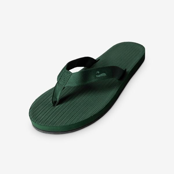 Klapki damskie - Easy Living Lite Leaf. Zielone klapki damskie INDOSOLE, bez wzorów, z nylonu, sportowe, bez obcasa, bez zapięcia. Za 132.00 zł.