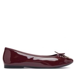 Baleriny Tommy Hilfiger. Czerwone balerinki damskie Tommy Hilfiger, bez wzorów, bez obcasa, bez zapięcia. Za 409.99 zł.