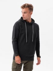 Bluza męska z kapturem ze strukturalnego materiału - czarna V1. Czarne bluzy męskie Ombre Clothing, l, bez wzorów, z bawełny, z kapturem. W wyprzedaży za 69.99 zł.
