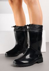 Czarne Lakierowane Kalosze ze Ściąganą Cholewką Fevaselle. Czarne kalosze damskie Born2be, bez wzorów, z jeansu, bez zapięcia. Za 59.99 zł.