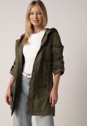 Zielona Przejściowa Kurtka Parka z Kapturem i Podwijanymi Rękawami Tinarose. Zielone parki damskie Born2be, l, bez wzorów, z dresówki, z kapturem. Za 189.99 zł.