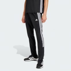 Spodnie treningowe adidas Essentials All-Set 3-Stripes. Białe spodnie sportowe męskie Adidas, bez wzorów, na fitness i siłownię, climacool (adidas). Za 199.00 zł.