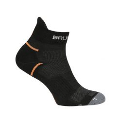 Skarpety do biegania męskie Brubeck Running Light. Czarne skarpety męskie Brubeck, bez wzorów, z bawełny. Za 34.99 zł.