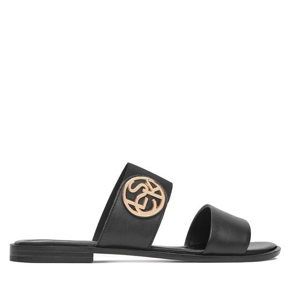 Klapki Lasocki. Czarne klapki damskie Lasocki, bez wzorów, bez obcasa, bez zapięcia. Za 149.99 zł.