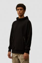 C.P. COMPANY Czarna męska bluza z kapturem Sweat Hooded. Czarne bluzy męskie C.P. Company, l, bez wzorów, z bawełny, z kapturem. W wyprzedaży za 869.99 zł.