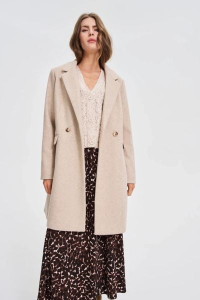 Płaszcz beżowy. Brązowe płaszcze damskie MOODO, l, bez wzorów, z poliesteru, bez kołnierzyka, bez kaptura. Za 289.99 zł.