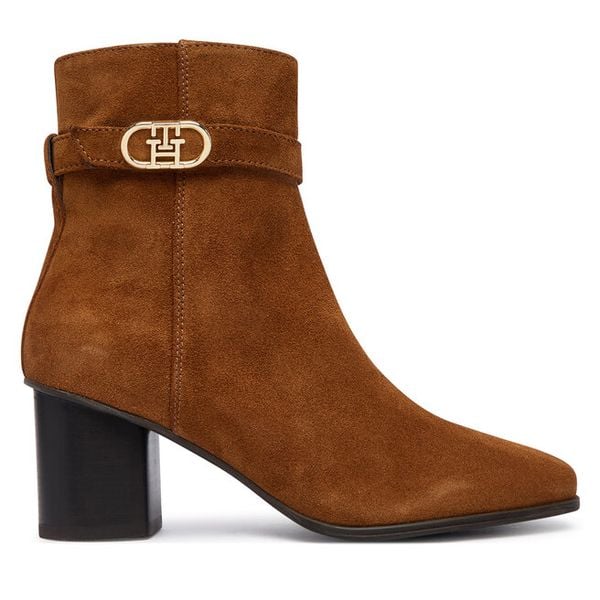 Botki Tommy Hilfiger. Brązowe botki damskie Tommy Hilfiger, bez wzorów, bez obcasa, na słupku, bez zapięcia. Za 699.99 zł.