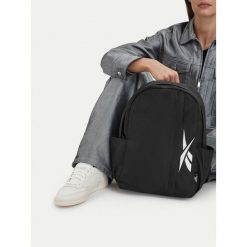 Plecak Reebok. Czarne plecaki męskie Reebok, bez wzorów, sportowe. Za 69.99 zł.