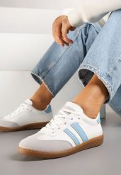 Biało-Niebieskie Sneakersy w Typie Tenisówek Sportowych z Paskami na Boku Tenilsa. Białe obuwie sportowe damskie Born2be, bez wzorów, bez zapięcia, na fitness i siłownię. Za 59.99 zł.
