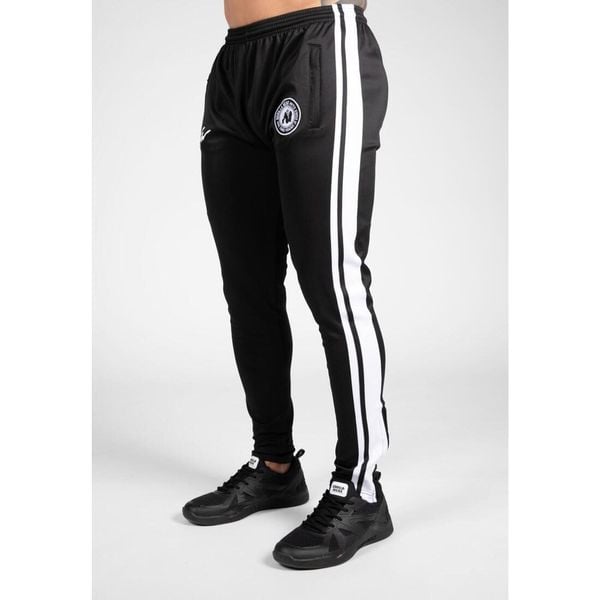 Stratford Track Spodnie - Czarny. Czarne spodnie sportowe męskie GORILLA WEAR, xl, bez wzorów, z dresówki, na fitness i siłownię. Za 169.00 zł.