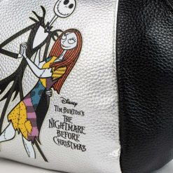 Torba podróżna The Nightmare Before Christmas Czarny. Czarne torby podróżne damskie Disney, bez wzorów. Za 73.35 zł.