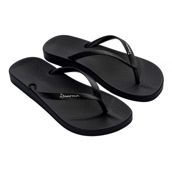 Klapki damskie Ipanema Anatomica Tan. Czarne klapki damskie Ipanema, bez wzorów, z materiału, bez obcasa, bez zapięcia. Za 96.50 zł.