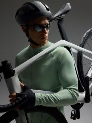 4F Longsleeve rowerowy szybkoschnący męski - turkusowy M. Niebieskie koszulki sportowe męskie 4F, l, bez wzorów, z dzianiny, bez ramiączek, rowerowe. Za 149.99 zł.