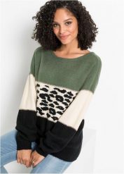Sweter oversize. Czarne swetry nierozpinane damskie bonprix, bez wzorów, bez kołnierzyka, bez ramiączek. Za 102.99 zł.