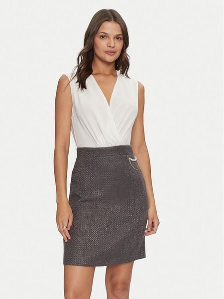 Rinascimento Sukienka codzienna CFC0120028003 Kolorowy Regular Fit. Sukienki damskie Rinascimento, na co dzień, s, bez wzorów, z syntetyku, bez kołnierzyka, bez ramiączek, proste. Za 419.99 zł.