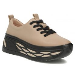 Skórzane półbuty sneakersy damskie na platformie taupe Filippo DP8006. Półbuty damskie Filippo, bez wzorów, ze skóry, sportowe, bez obcasa, na platformie, bez zapięcia. Za 209.99 zł.