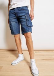 Bermudy dżinsowe bojówki Regular Fit. Niebieskie jeansy męskie bonprix, z denimu, eleganckie. Za 132.99 zł.