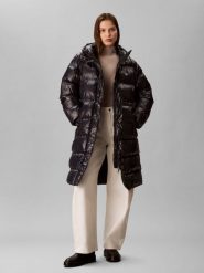 Calvin Klein Jeans Pikowany płaszcz Kobiety niebieski, L. Niebieskie płaszcze damskie Calvin Klein Jeans, l, bez wzorów, z jeansu, bez kołnierzyka, bez kaptura. Za 949.95 zł.