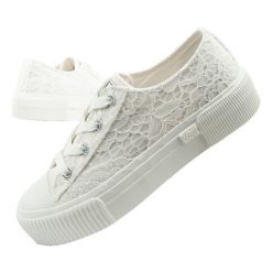 Buty sportowe trampki damskie Lee Isla. Białe trampki i tenisówki damskie Lee, bez wzorów, z materiału, bez zapięcia. Za 134.99 zł.