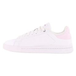 Damskie buty sportowe podwyższony design COURT SILK SHOES. Białe obuwie trekkingowe damskie Adidas, z gumy, bez zapięcia. Za 304.85 zł.